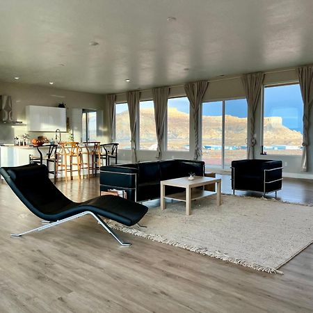Page Arizona Border Town- Grand Serenity Room With Mesa Views Big Water Exterior foto